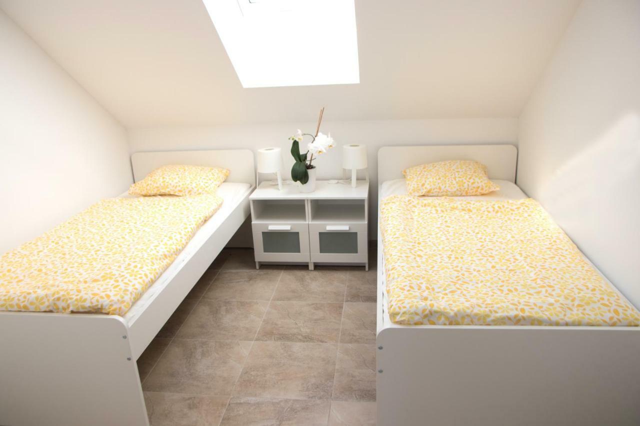 Apartman U Fuxu Zleby エクステリア 写真